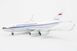 Ilyushin IL-96-300 Domodedovo Airlines RA-96009 Phoenix PH4DMO826 1:400 - Image 3
