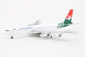 Boeing 707-320C Air Seychelles S7-4HM Aeroclassics 1:400 - Image 3