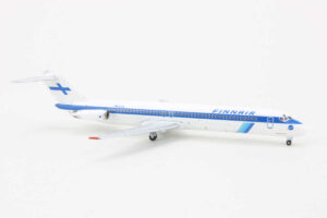 Douglas DC-9-50 Finnair OH-LYX Souvereign Models SOVFIN10 1:400 – Bild 2