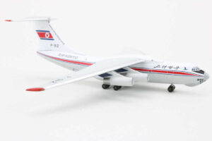 Alternative view of Ilyushin IL-76MD Air Koryo P-912 Witty Wings WT4I76007 1:400
