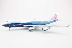 Boeing 747-400 China Airlines B-18210 JC Wings XX2016 1:200 - Image 3