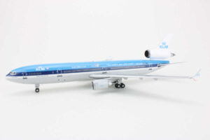 McDonnell Douglas MD-11 KLM Royal Dutch Airlines PH-KCE JC Wings XX2423 1:200 - Image 3