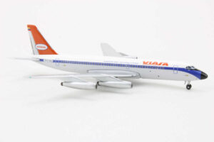 Alternative view of Convair CV-880 Viasa Venezuela YV-C-VIA Aeroclassics 1:400